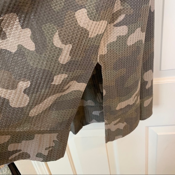 NEW PLUS Size Camo Waffle Knit Cardigan - Picture 6 of 8